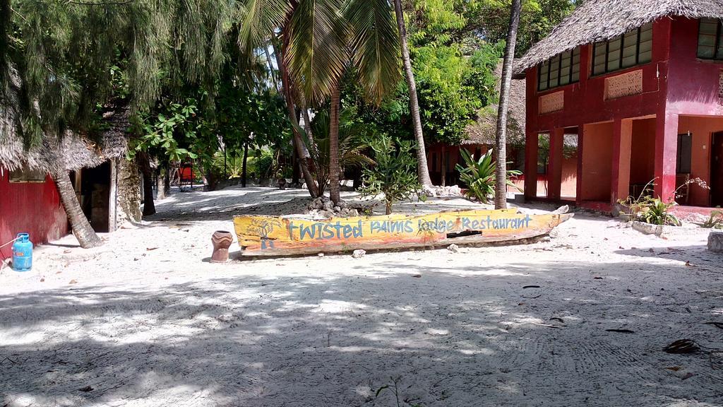 Twisted Palms Lodge & Restaurant Bwejuu Ngoại thất bức ảnh
